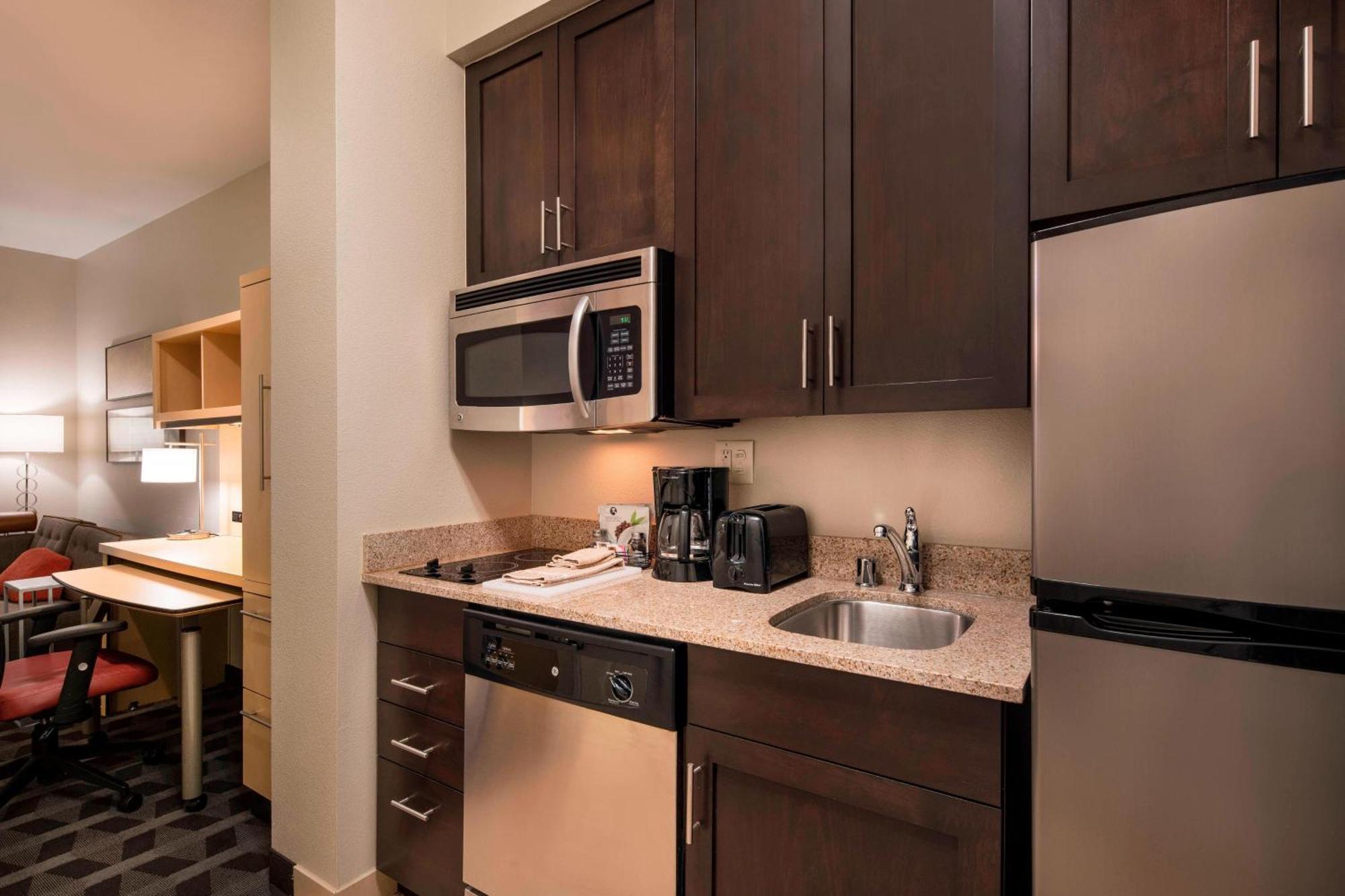 Towneplace Suites By Marriott San Diego Carlsbad / Виста Экстерьер фото