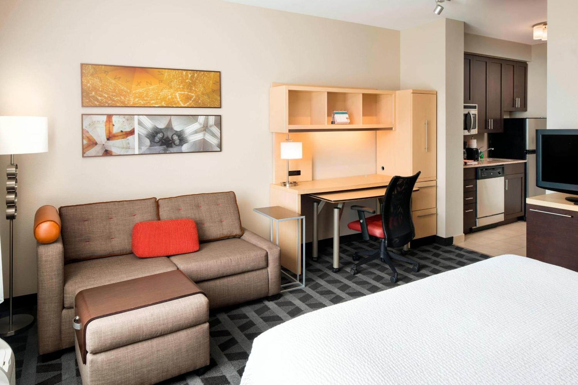 Towneplace Suites By Marriott San Diego Carlsbad / Виста Экстерьер фото