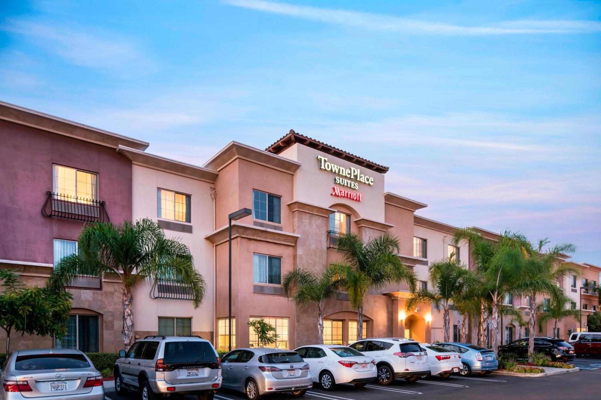 Towneplace Suites By Marriott San Diego Carlsbad / Виста Экстерьер фото