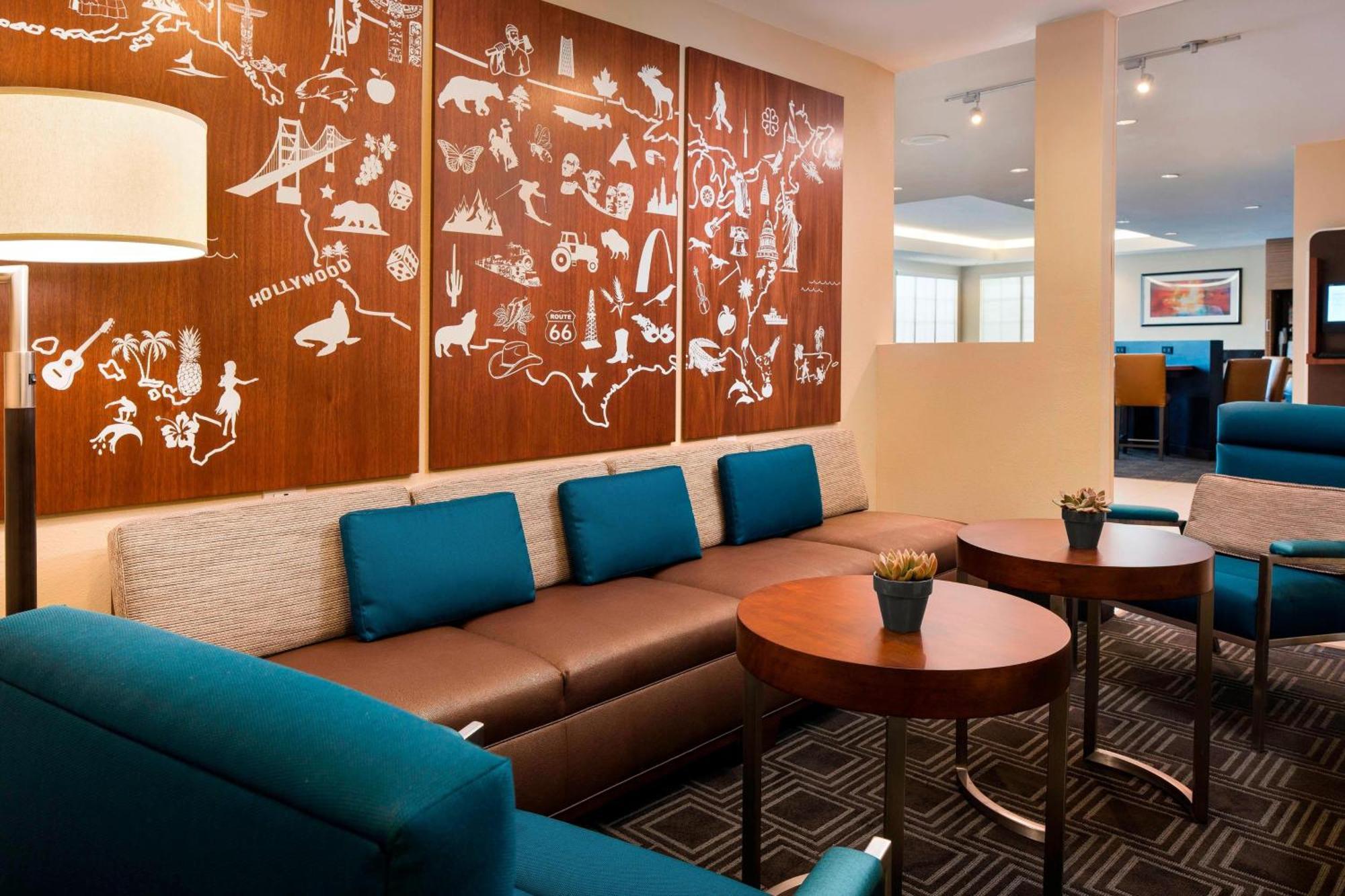Towneplace Suites By Marriott San Diego Carlsbad / Виста Экстерьер фото
