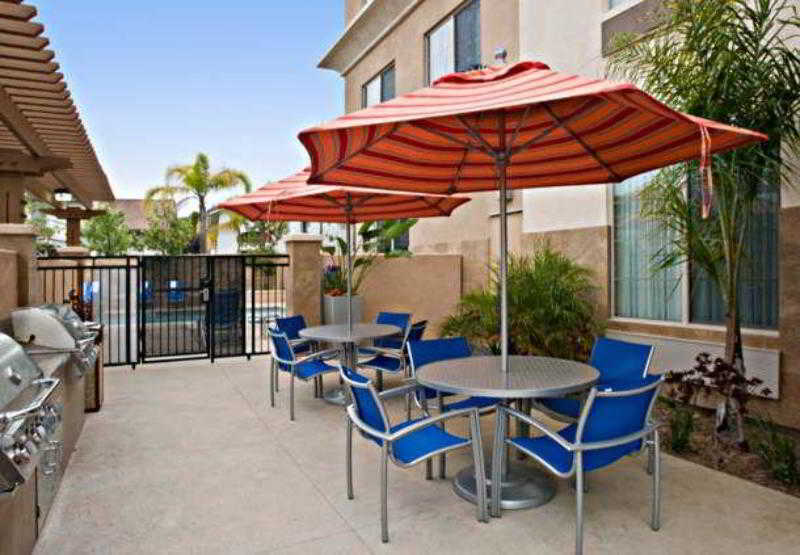 Towneplace Suites By Marriott San Diego Carlsbad / Виста Экстерьер фото